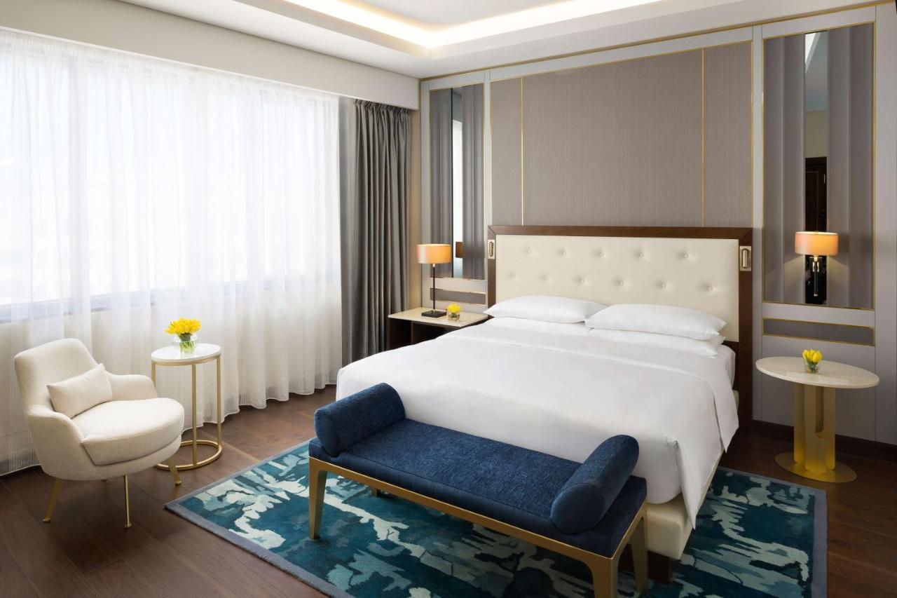 Grand Hyatt Al Khobar Hotel And Residences Exterior foto A bedroom at the hotel